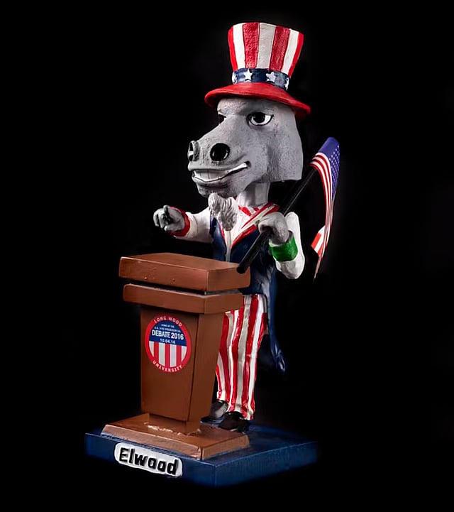 Longwood University presented its mascot Elwood as a bobblehead debater to commemorate the university’s hosting of the 2016 vice presidential debate. Smithsonian National Museum of American History