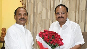 Venkaiah & Himanta meet Governor amid Jharkhand poll buzz