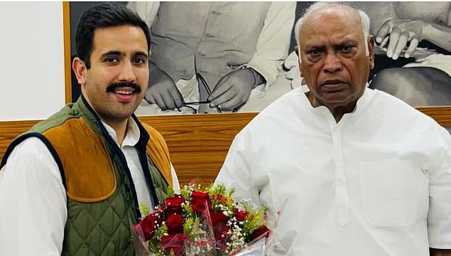 Vikramaditya Singh meets Kharge, says ‘will not do anything against Congress ideology’
