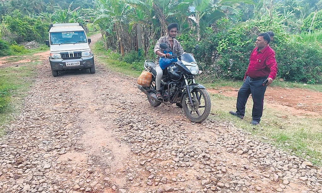Perilous road hits tribal lives in Yelagiri Hills
