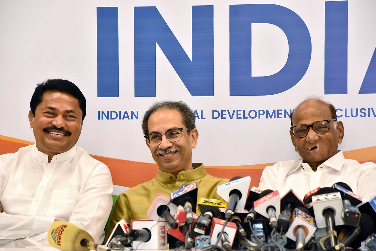 Sena (UBT) jabs at Congress