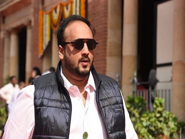 Baba Siddique's son's photo found on suspect's phone in murder case