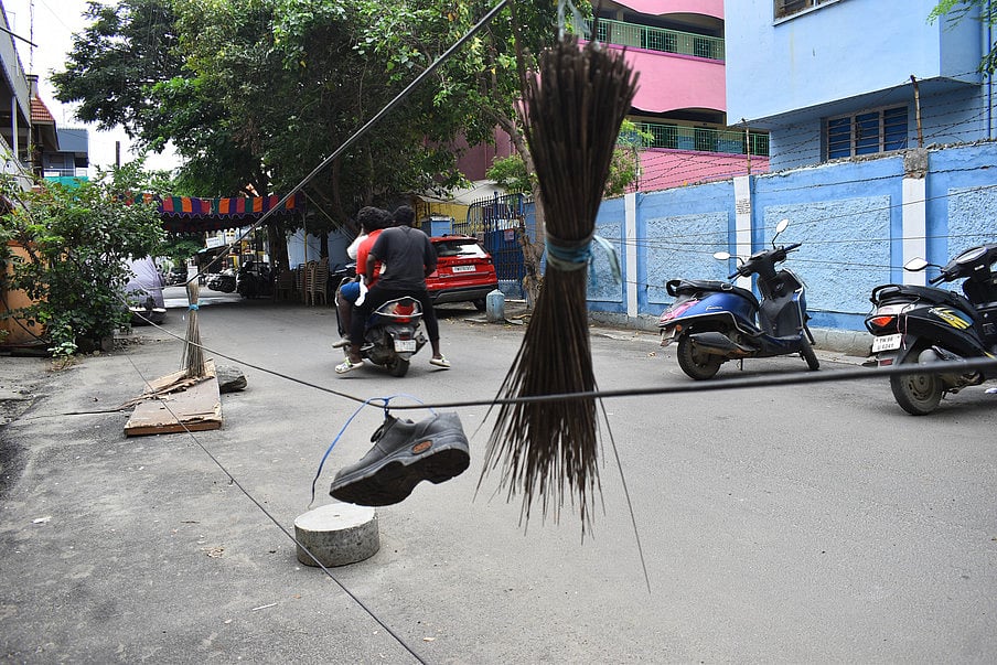 Residents tie rope with slippers to curb littering in Coimbatore