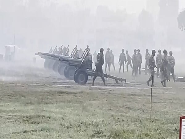 Congress protests removal of 1971 war photo