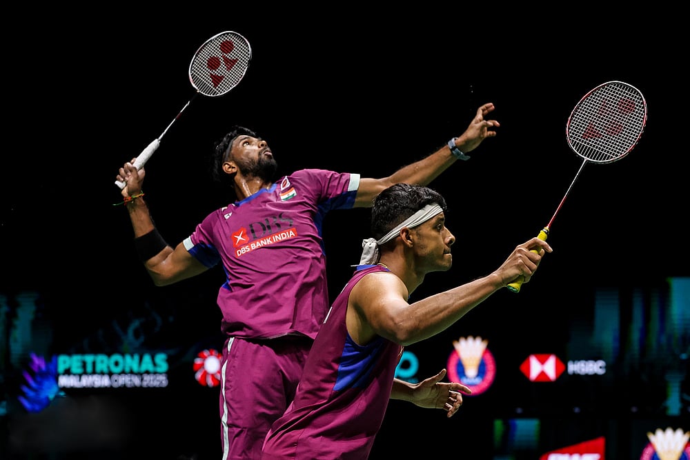 Satwik 和 Chirag 在办公室度过了艰难的一天