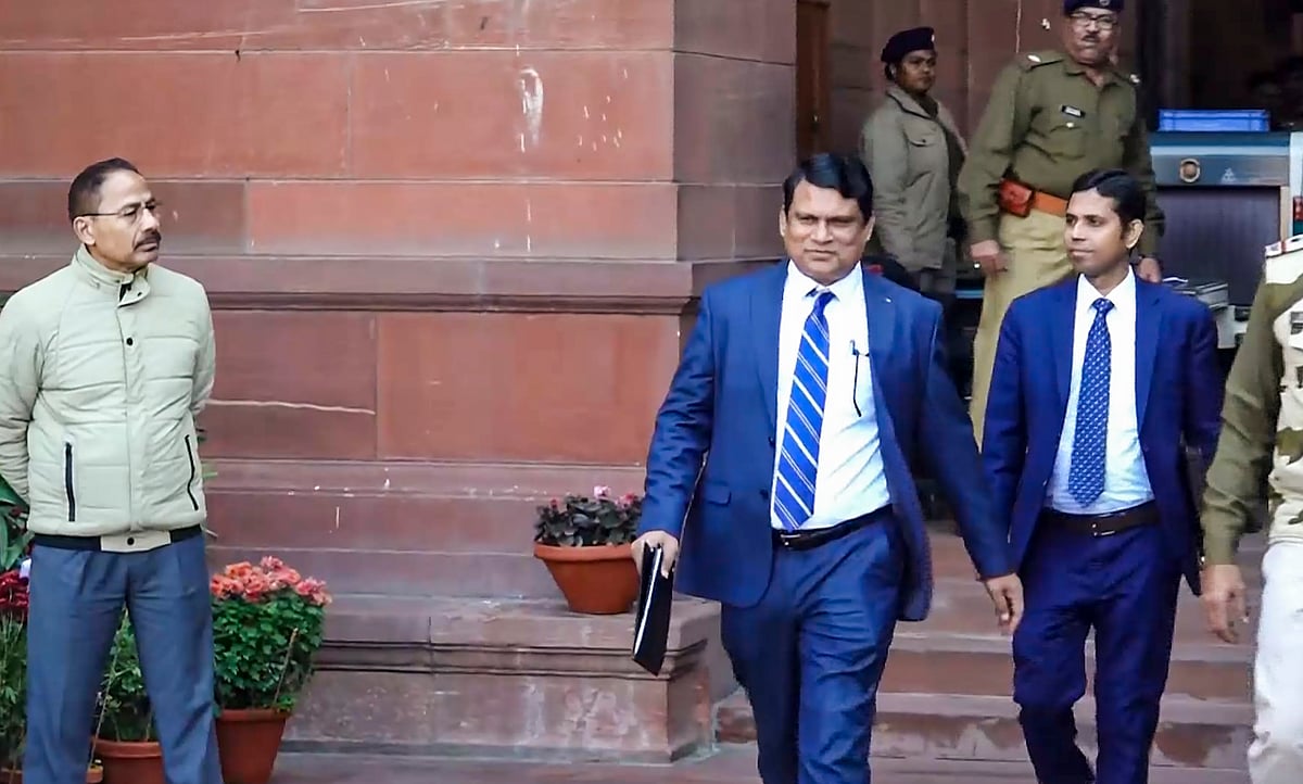 India, Bangladesh in diplomatic spat over border fences.