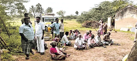 Condemning police action, villagers staged a protest and threatened to surrender their ration cards on Saturday