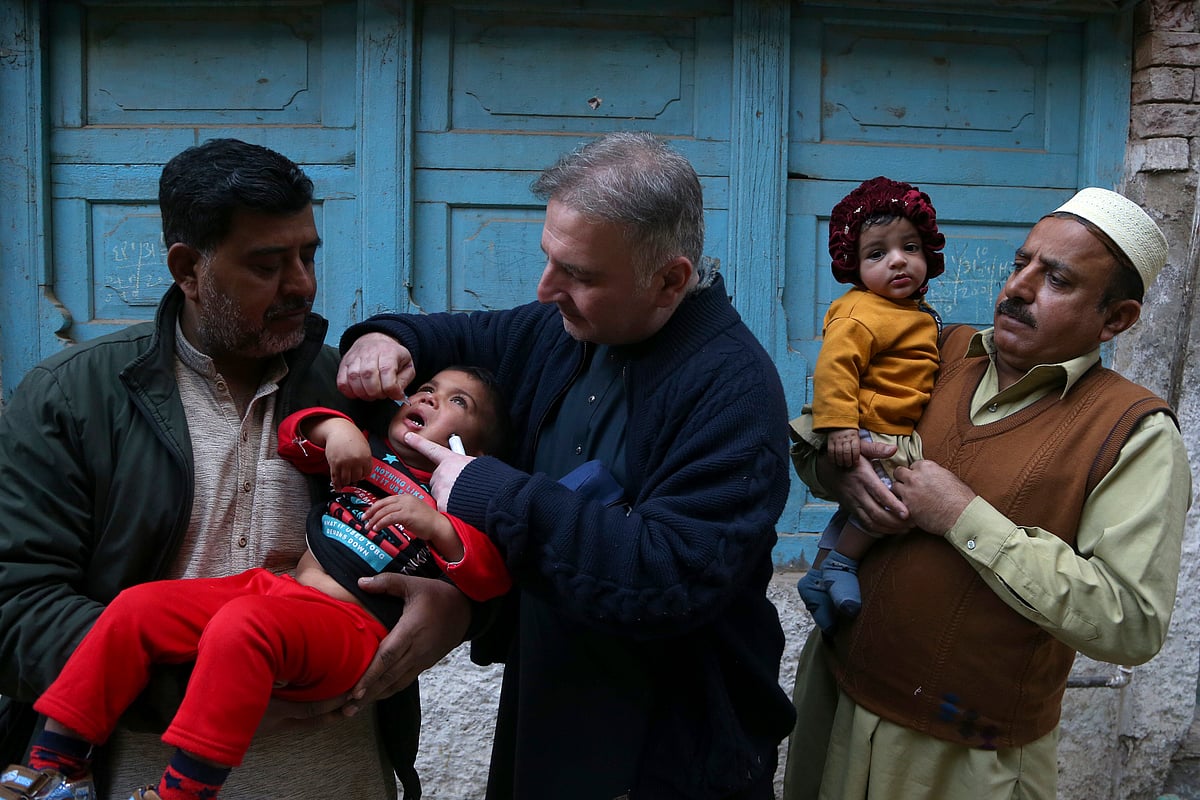 Pakistan health workers kick off polio drive despite snow  The New Indian Express