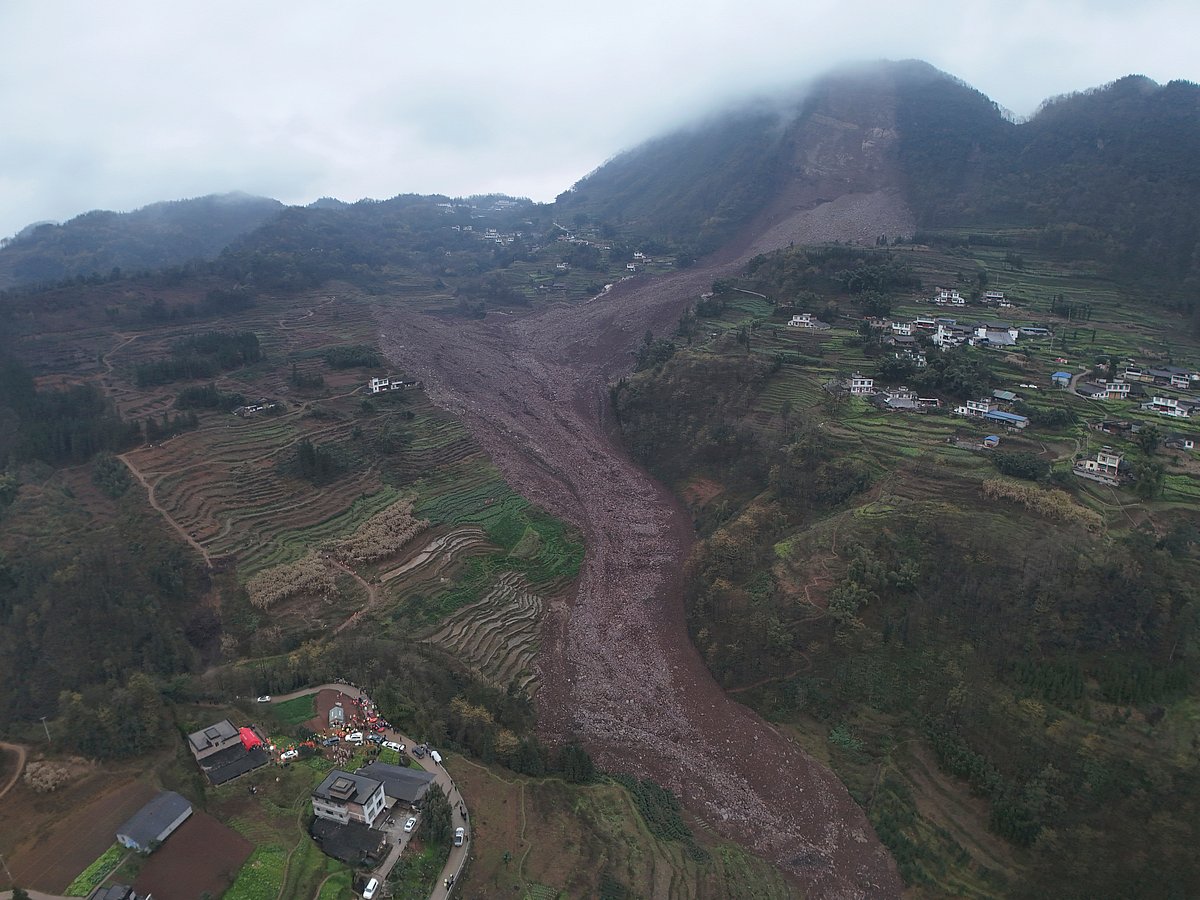 Sichuan landslide: One dead, dozens missing after heavy rains.