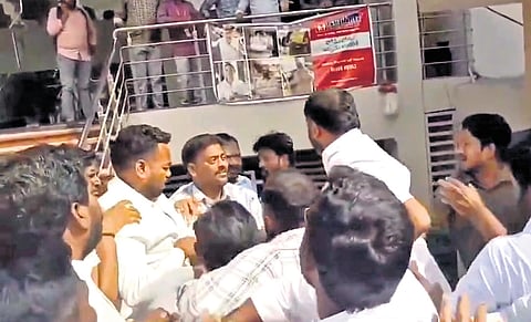 Tension in Andhra's Tuni over vice-chairman poll