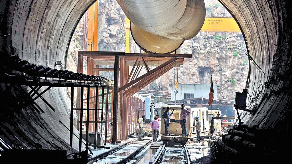 Telangana tunnel collapse: Rescue teams look for human presence at ...