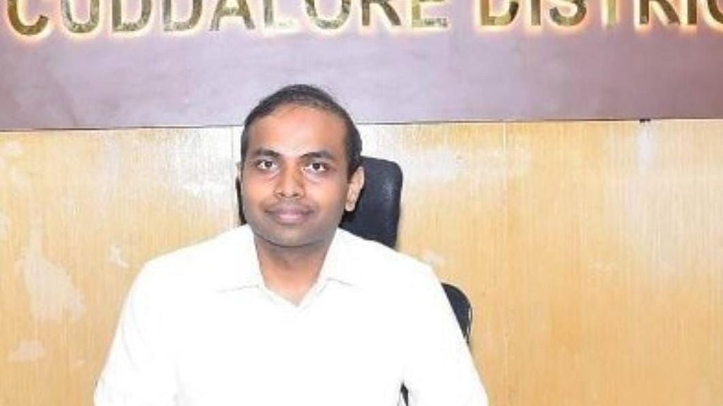 Collector inspects coastal areas to review tourism development projects ...