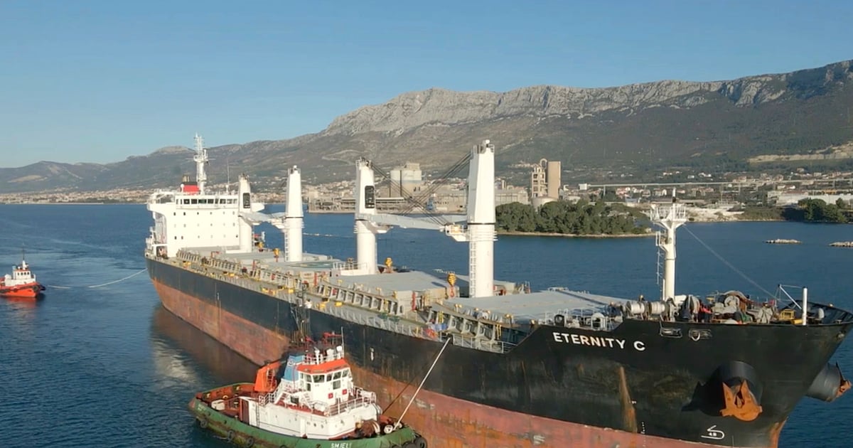 Houthi Rebels Intensify Red Sea Attacks; Ships Targeted and Sunk