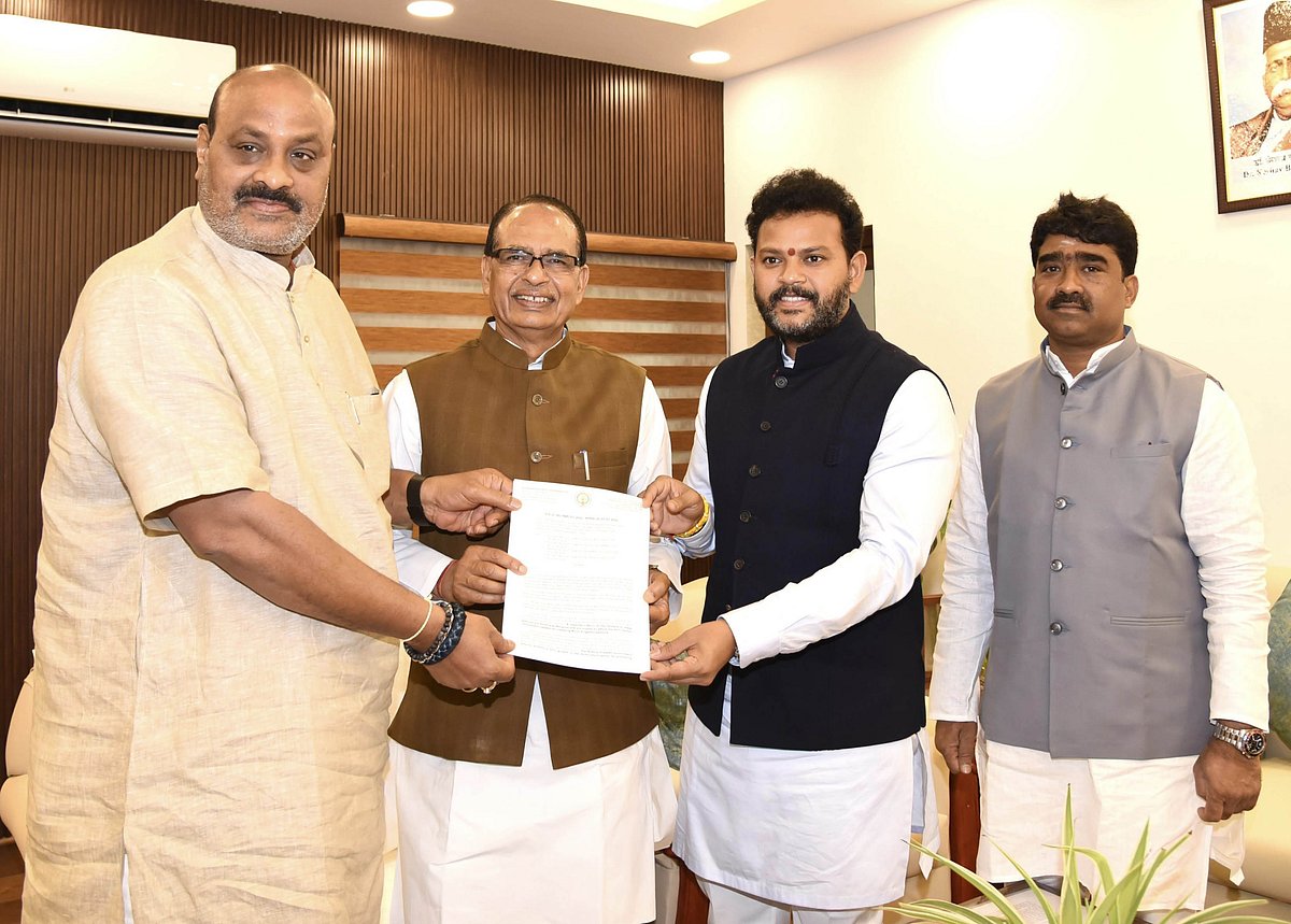 AP Minister requests central assistance to rescue Chittoor mango farmers