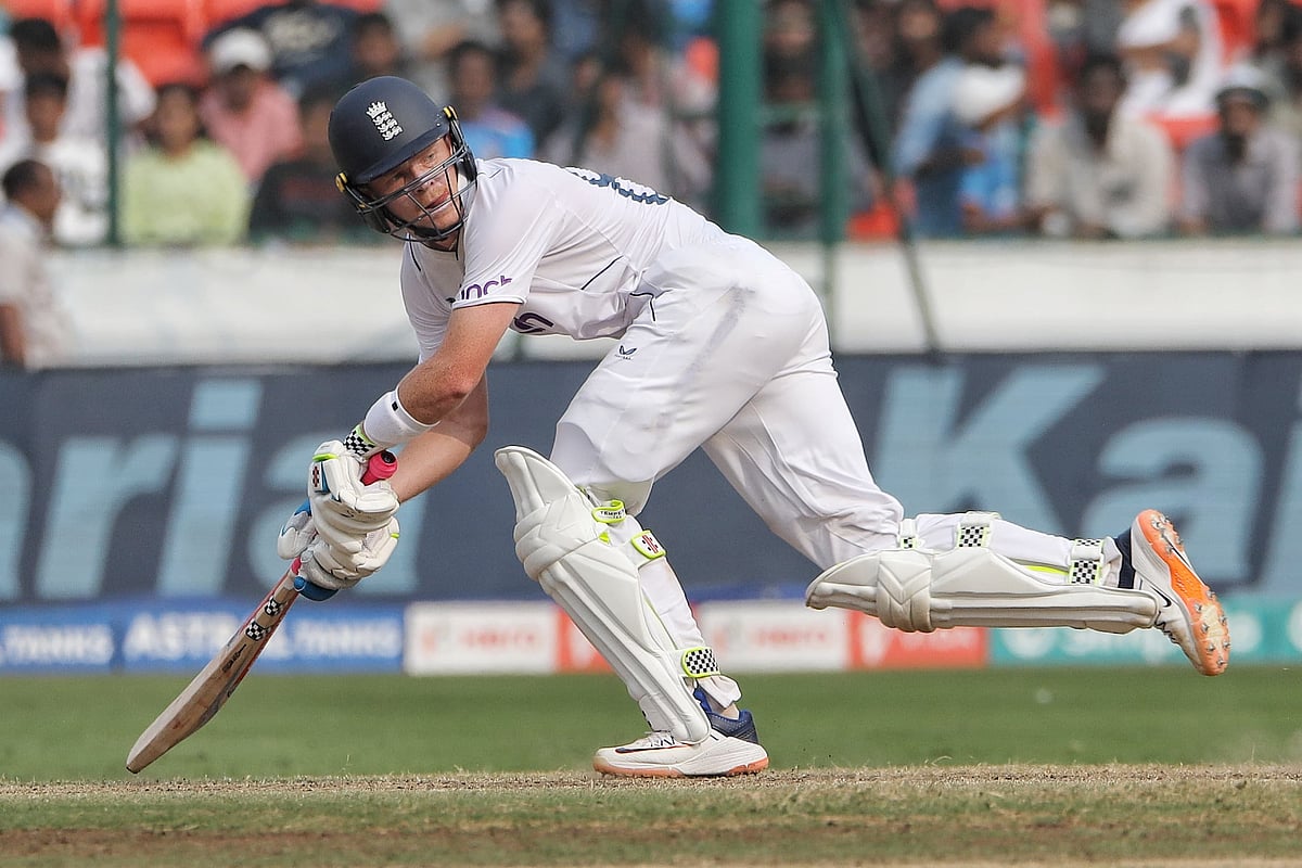 Root lauds Pope after England fightback