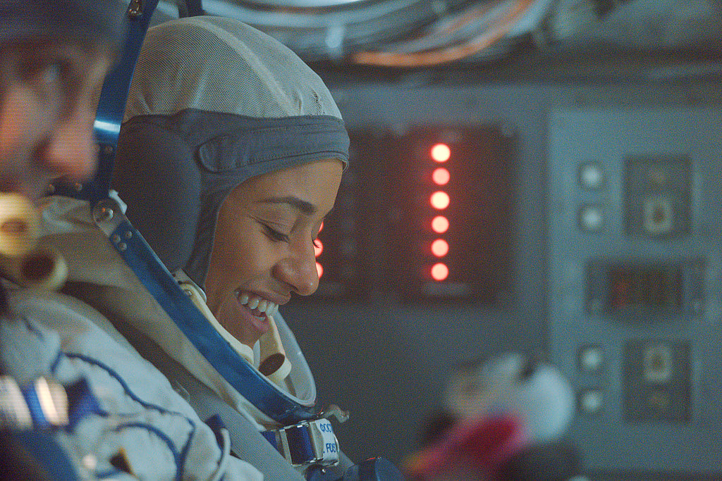 Movie Review In 'I.S.S.,' war on Earth disrupts life aboard the