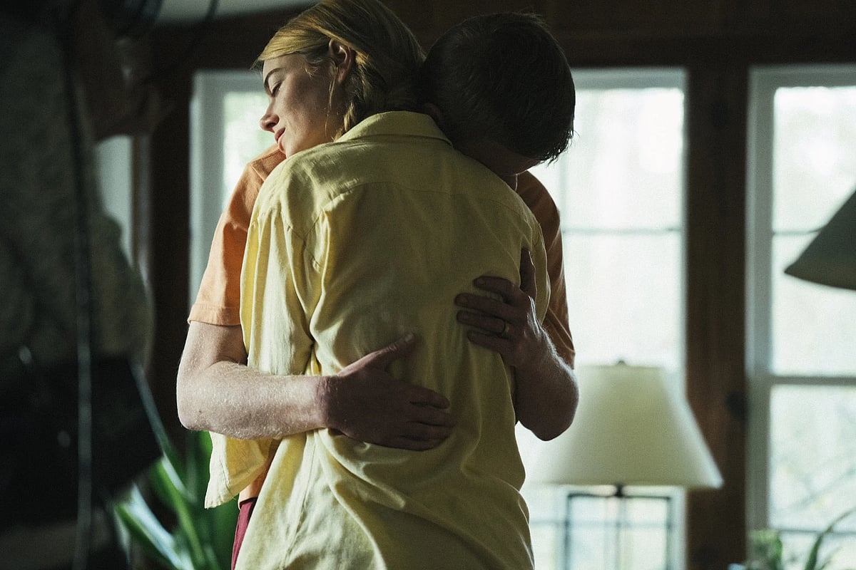 Emma Stone Dazzles in Yorgos Lanthimos’ ‘Kinds of Kindness’: A Fearless Performance