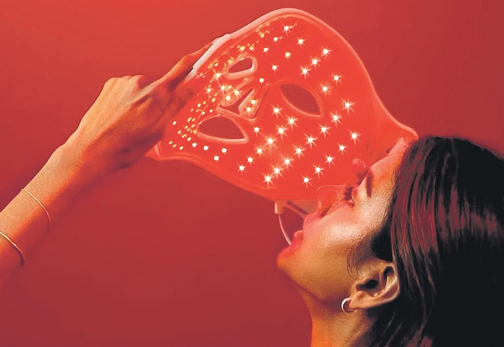 Unveiling the magic of red light therapy in skincare