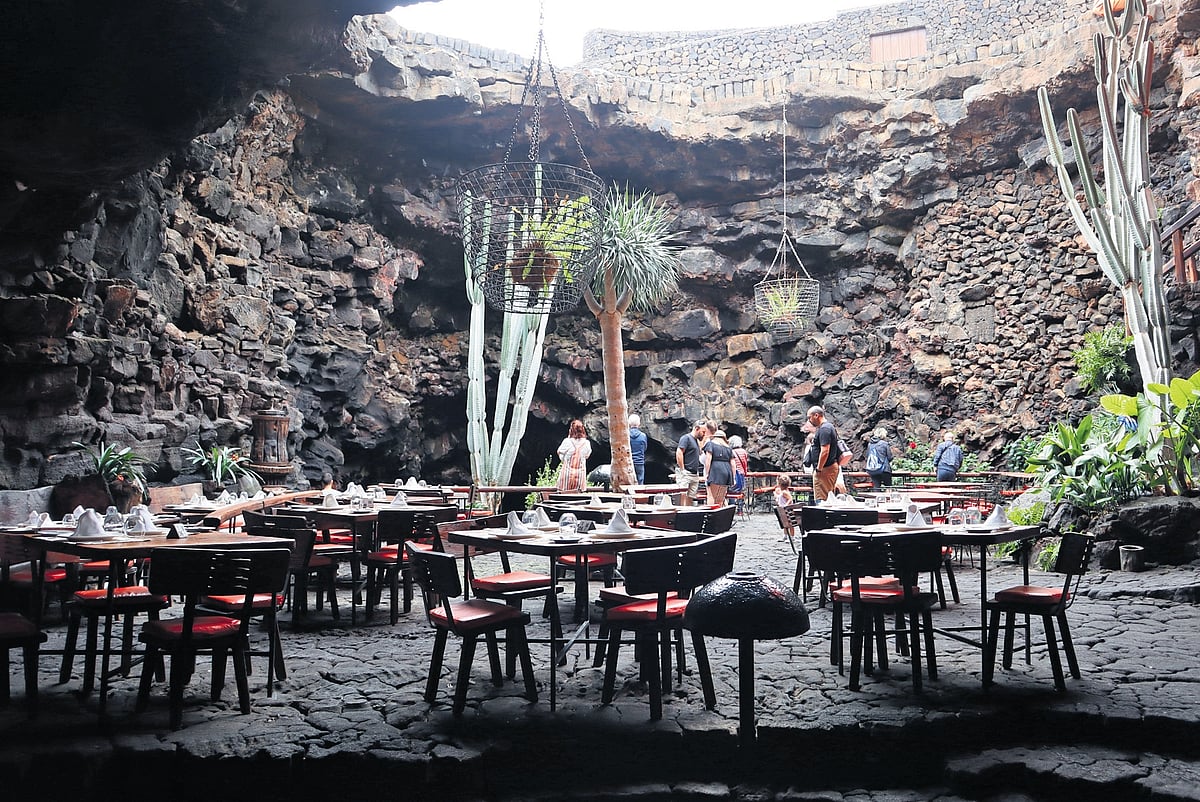 The Island that César built
