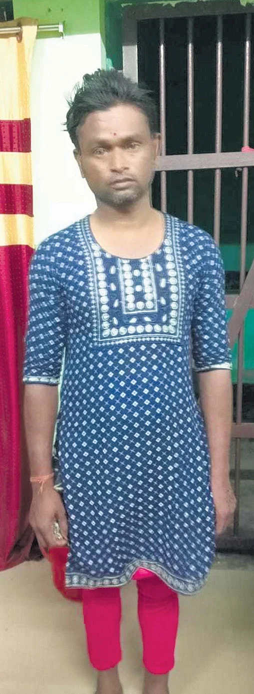 Odisha cops nab murder accused trying to flee in woman’s garb