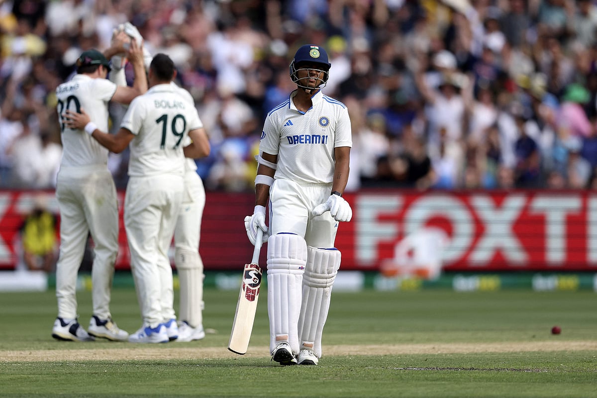 Six minutes of mayhem for India