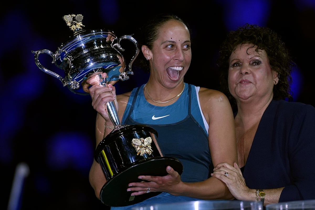 Keys upsets 2-time champion Sabalenka in women’s final for 1st Grand Slam title