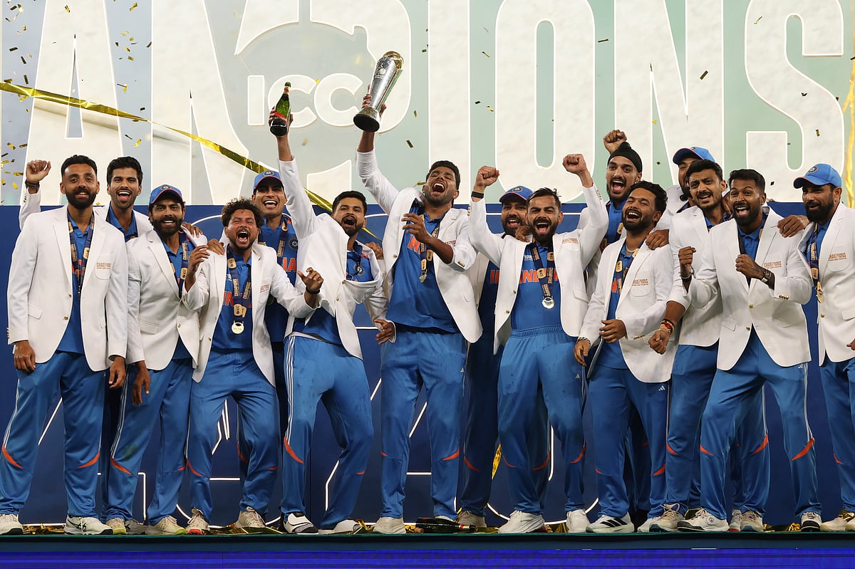 India clinch Champions Trophy with narrow four-wicket win over New Zealand