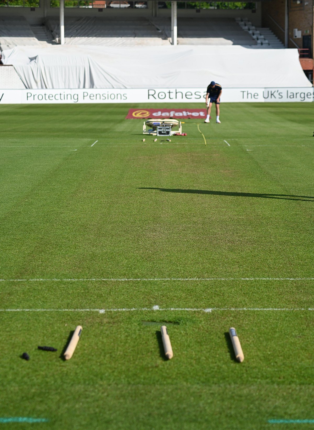 England want to have a good surface to hit through the line against India: Leeds curator
