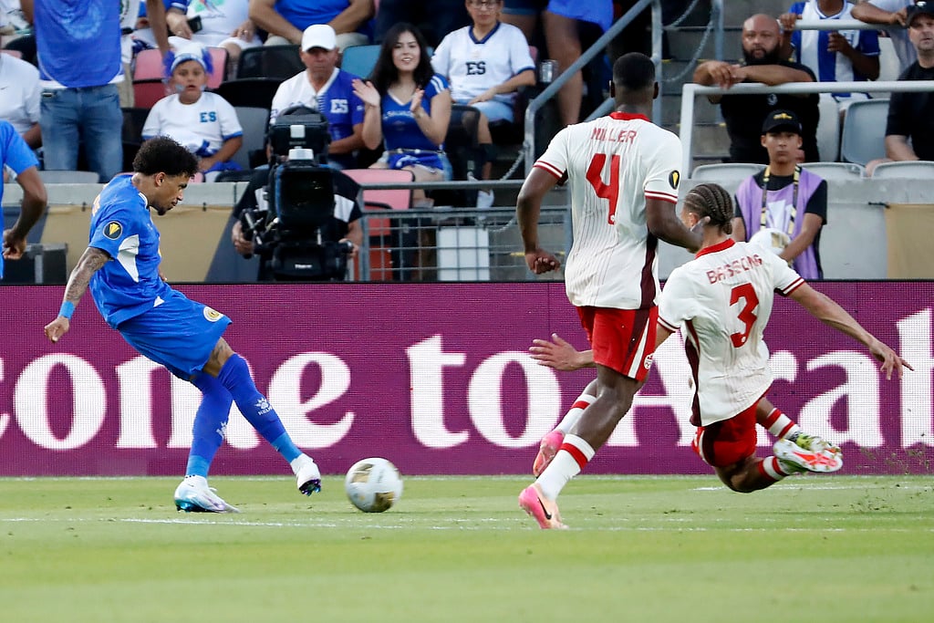 Curacao draws 1-1 with Canada after Jeremy Antonisse’s stoppage-time goal