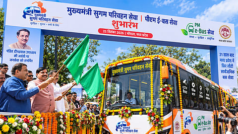 21 साल बाद प्रदेश में लौटी सार्वजनिक बस सेवा, 351 बसों को हरी झंडी