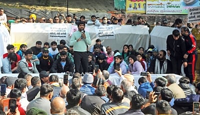 New Delhi: Indian wrestler Bajrang Punia addresses a press conference during their protest against the Wrestling Federation of India (WFI) president Brijbhushan Sharan Singh, at Jantar Matar in New Delhi on Friday, Jan. 20, 2023. (Photo: Qamar Sibtain/IANS)