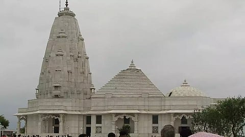 Temple (Photo: Wikimedia Commons)