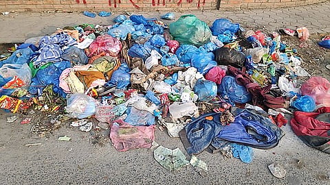 Malana's garbage crisis:- Nestled amid the picturesque landscape of the Himalayas, Malana village is well-known for many reasons, the primary of which is the premium hashish that is produced here, nicknamed ‘Malana Cream’.[101Reporters]