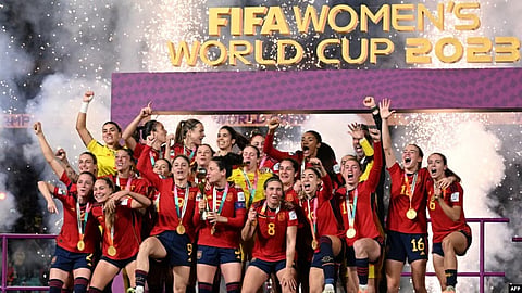 US and Mexico: The U.S. Soccer Federation and its Mexican counterpart dropped their joint bid to host the 2027 Women's World Cup on Monday and said they instead will focus on trying to host the 2031 tournament.[VOA]
