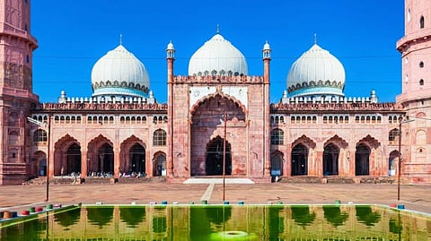 Taj-ul-Masjid, which stands magnificently against Bhopal's skyline [Pixabay]
