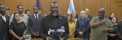 Chicago Mayor Brandon Johnson signed an executive order 