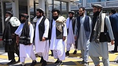  Refugees pour in even as Afghanistan grapples with quake aftermath