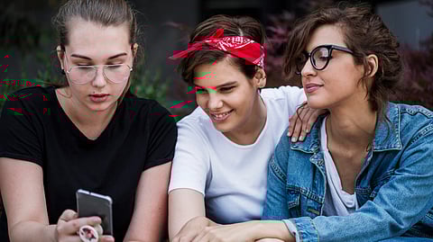 Genz discussing career opportunties