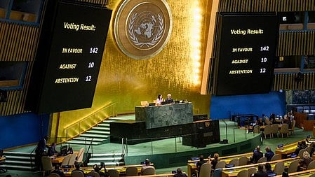 The draft resolution was introduced by France and Saudi Arabia, the two co-chairs of the conference, along with the co-chairs of its working groups.
