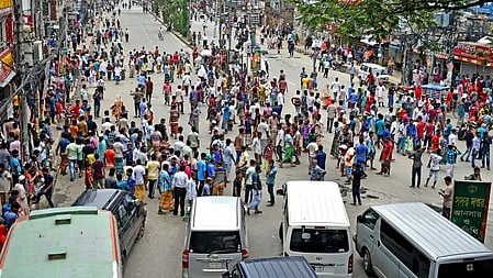 DHAKA, July 10, 2019 (Xinhua) -- Rickshaw-pullers attend a protest on the streets in Dhaka, Bangladesh, July 9, 2019. Traffic in parts of Bangladesh capital Dhaka was affected for hours as thousands of rickshaw-pullers had blockaded roads since Tuesday morning in protest against a ban on rickshaw on three major roads in the city.
