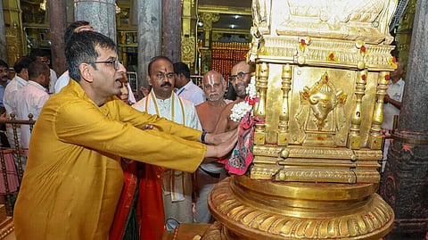 DY Chandrachud offering prayers at Sri Padmavati Ammavaru temple in Tiruchanu