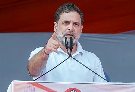 राहुल गांधी ने निर्मला सीतारमण को लिखा पत्र, ईसीएचएस फंडिंग बढ़ाने और दिव्यांगता पेंशन पर टैक्स हटाने की मांग