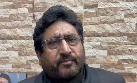 अयातुल्ला खामेनेई की मौत पर मुस्लिम धर्मगुरु की अपील, सभी देश जंग रुकवाने में करें मदद