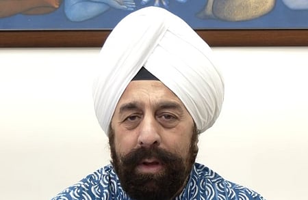 कट्टर ईमानदार बताने पर आरपी सिंह का तंज, केजरीवाल को ज्यादा जल्दबाजी करने की जरूरत नहीं