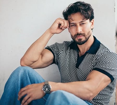 पैदा होते ही टाइगर श्रॉफ को मिला था