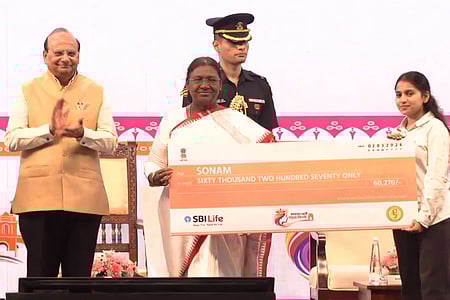 दिल्ली में लखपति बिटिया योजना शुरू, सीएम रेखा गुप्‍ता ने बताया ऐतिहासिक