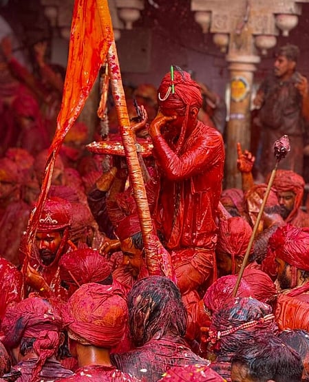 रंगों का त्योहार :