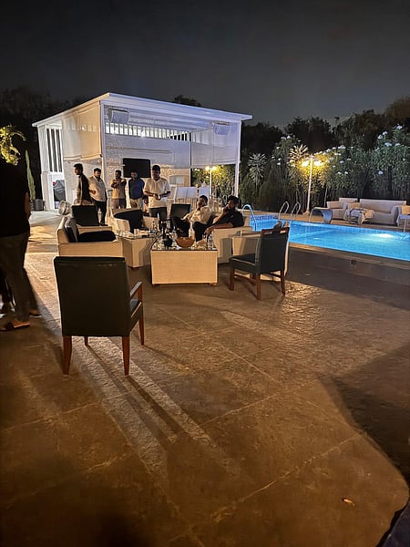 Telangana constitutes SIT to probe Moinabad farmhouse drugs case