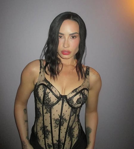 Demi Lovato says Paris Hilton hit the decks at her wedding