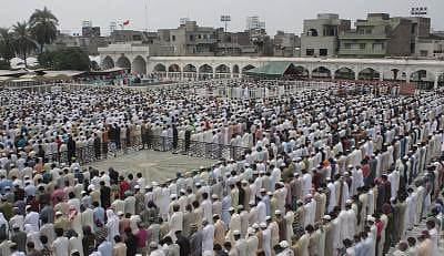 Traffic restrictions in Hyderabad for Jummat-ul-Vida prayers (Photo: IANS)